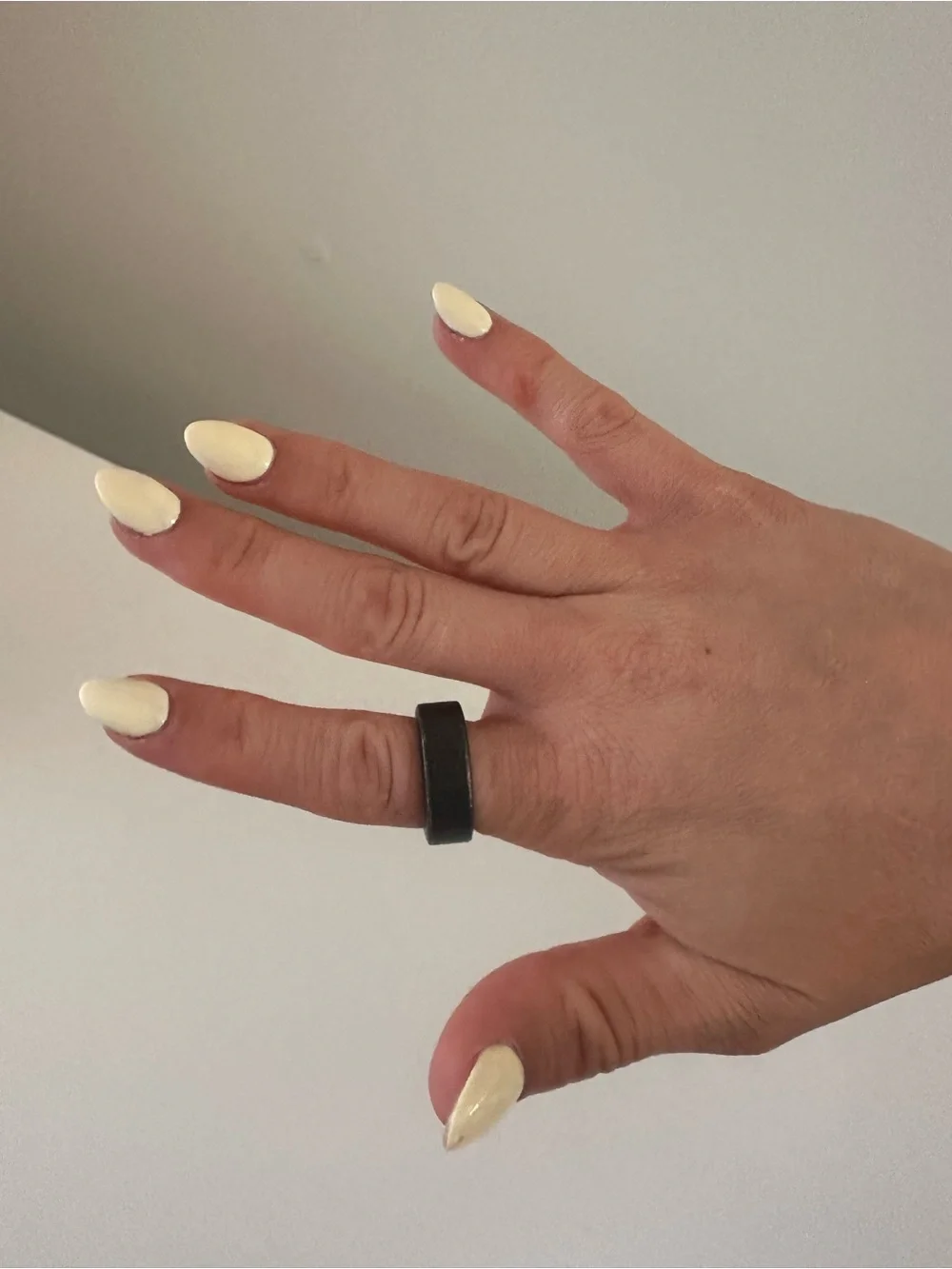 Oura Ring 3 - Stealth - Size 8